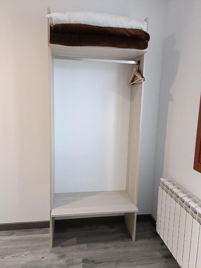 아주아 Mirador De Ribadiso 호스텔 외부 사진
